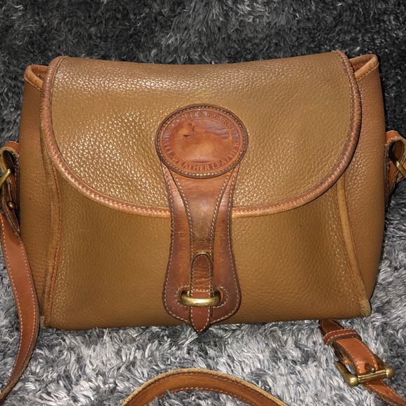 AUTHENTIC ALL WEATHER LEATHER DOONEY & BOURKE BAG - Picture 1 of 9